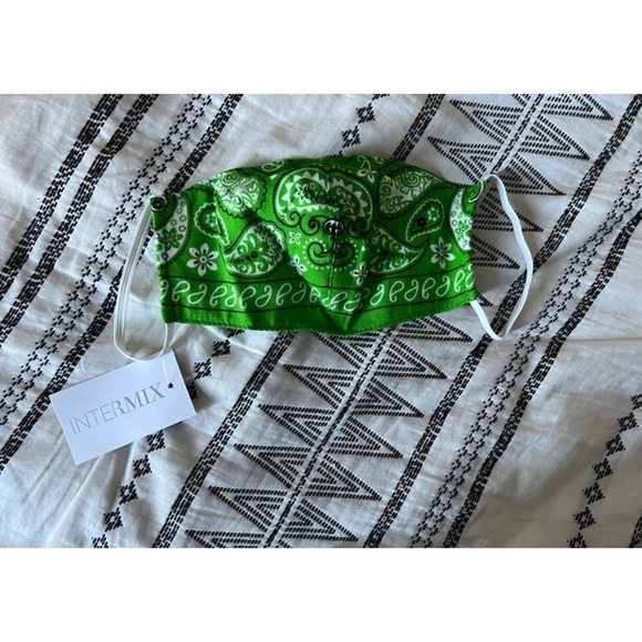 Intermix Green Bandana Face Mask NWT - Picture 1 of 7